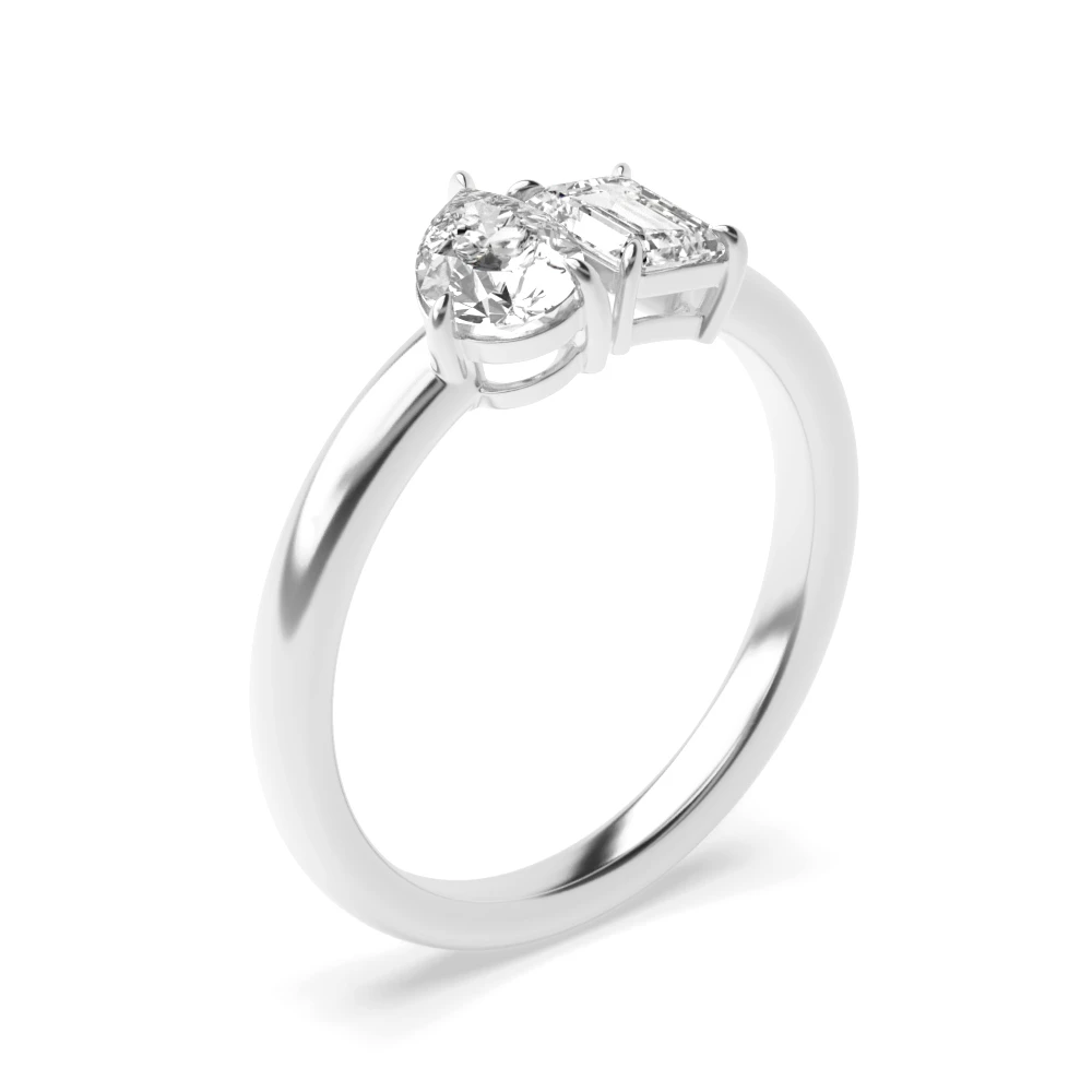 Oval shaped ring